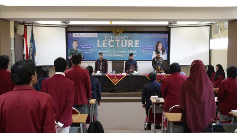 KEWIRAUSAHAAN DALAM DUNIA PENERJEMAHAN : PBA UMM GELAR KULIAH TAMU