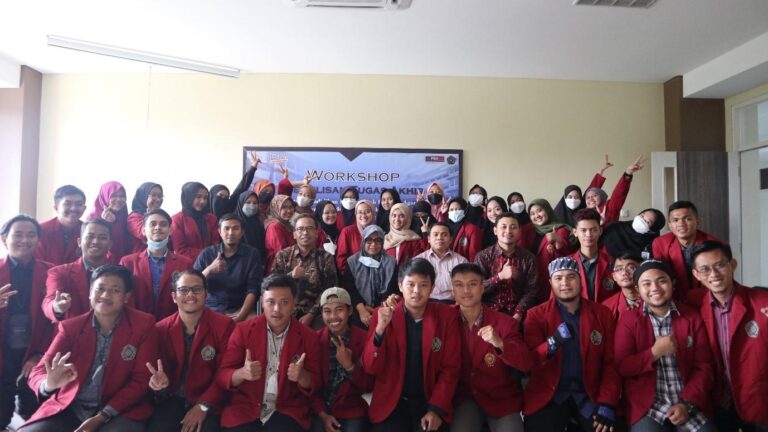 WORKSHOP PENULISAN TUGAS AKHIR, BAGI MAHASISWA SEMESTER AKHIR ANGKATAN 2018