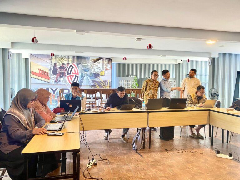 PELATIHAN SYSTEMATIC LITERATURE REVIEW BERBASIS IA BAGI PARA DOSEN PBA UMM – SIAPA TAKUT!