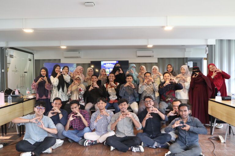 MEMBANGUN STARTUP PENERJEMAHAN: PBA UMM ADAKAN TALKSHOW PRAKTISI PENERJEMAH (BATCH 3)