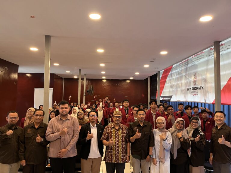 KULIAH PERDANA SEMESTER GANJIL 2025-2026: PRODI PBA UMM BEKALI MAHASISWA TENTANG AI